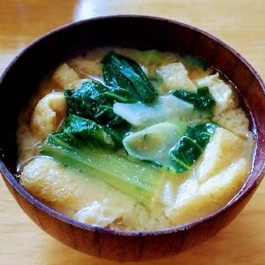 毎日のお味噌汁117杯目＊青梗菜と油揚げ